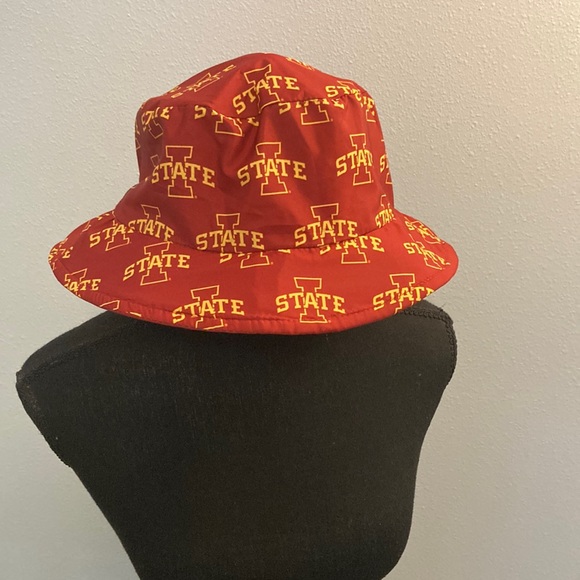 Reversible Iowa State Cyclones Bucket Hat - Picture 1 of 2